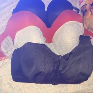 4 Victoria Secrets Bras